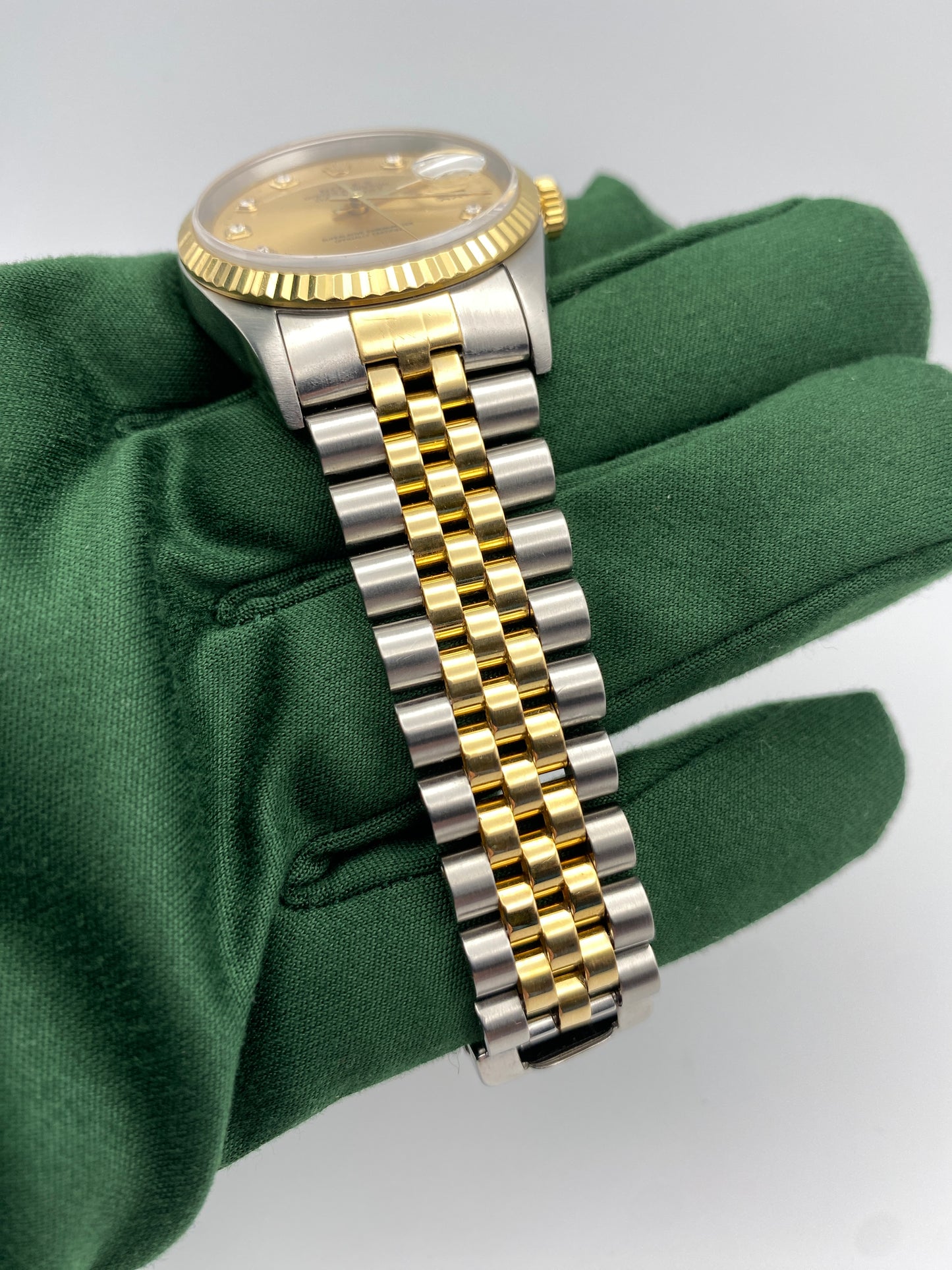 Rolex Datejust 16233, Champagne Factory “Big Stone” Diamond Dial (1995)