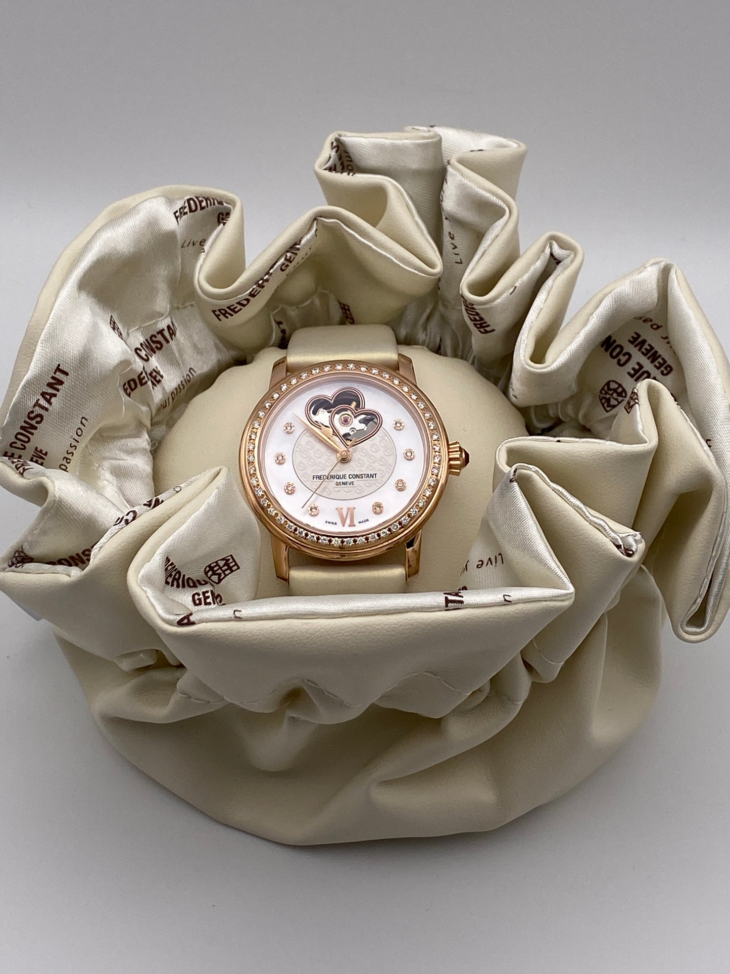 FREDERIQUE CONSTANT Damen-Automatikuhr mit doppeltem Herzschlag