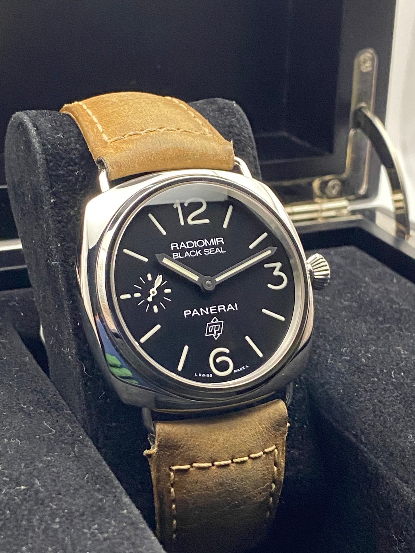 Panerai Radiomir Black Seal – PAM00380 – 45mm – 2013 – Full Set