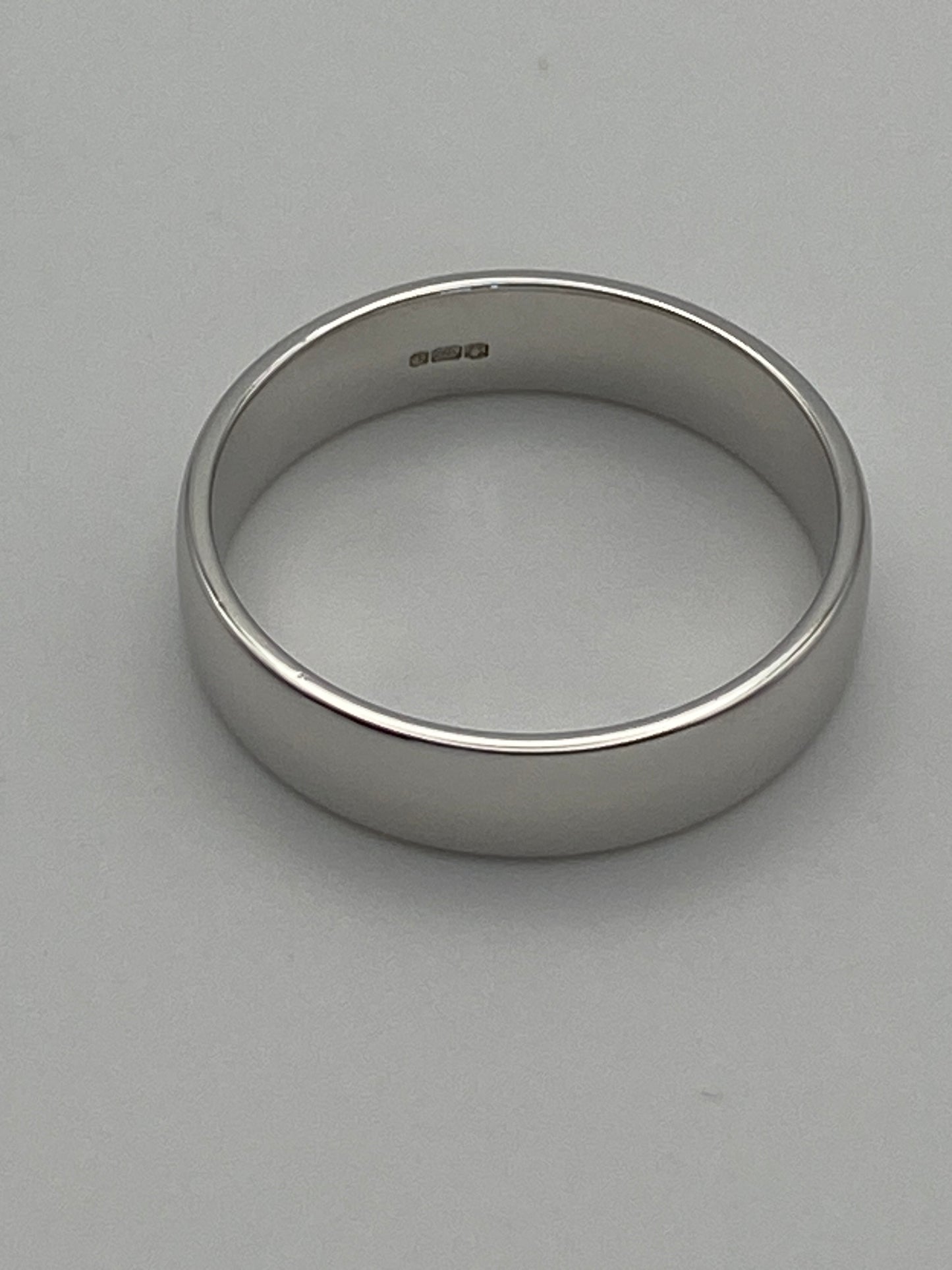 9ct White Gold 5mm Classic Wedding Band
