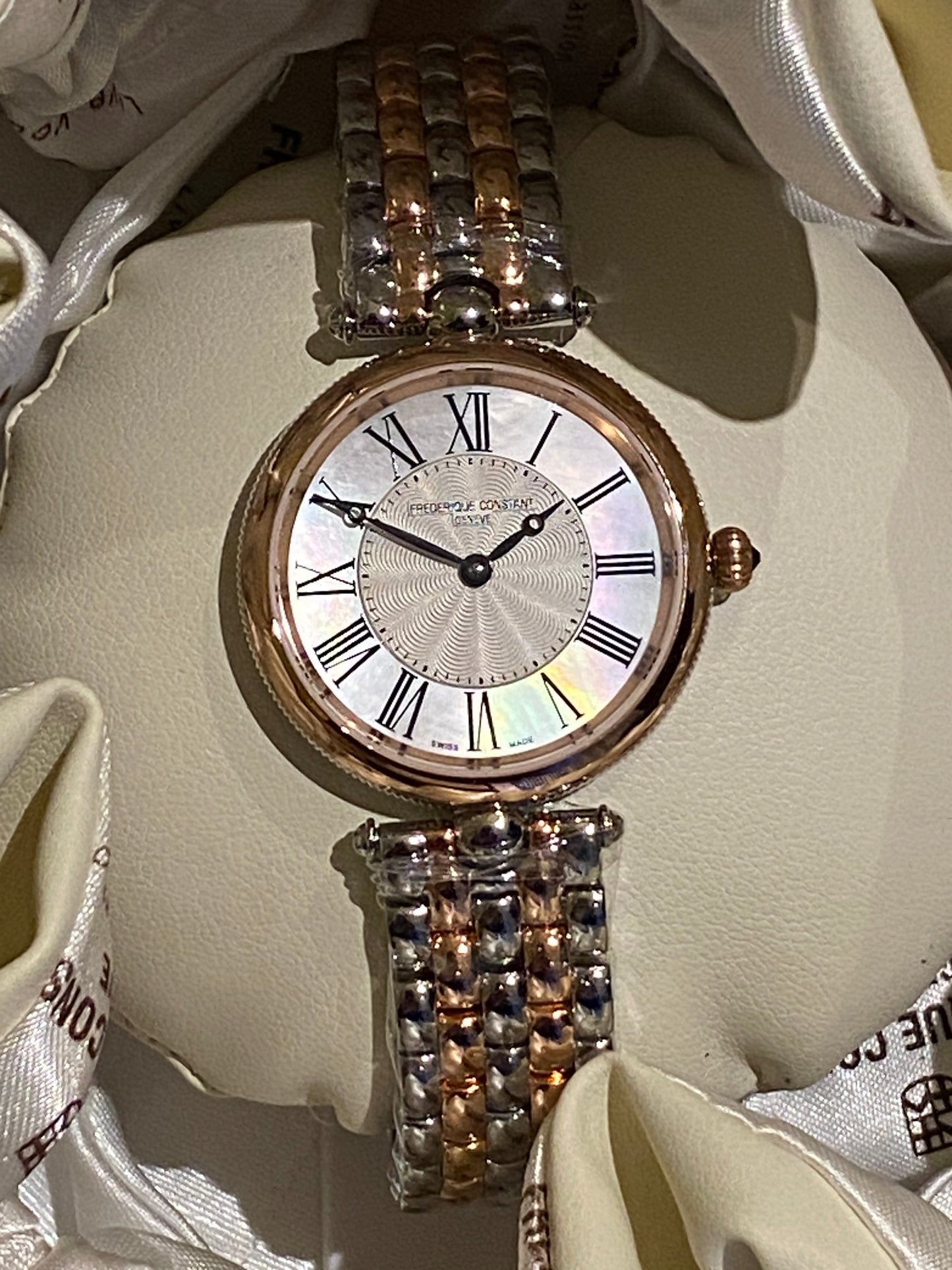 Frederique Constant Art Deco MOP 30 mm Damenuhr (FC-200MPW2AR2B) 