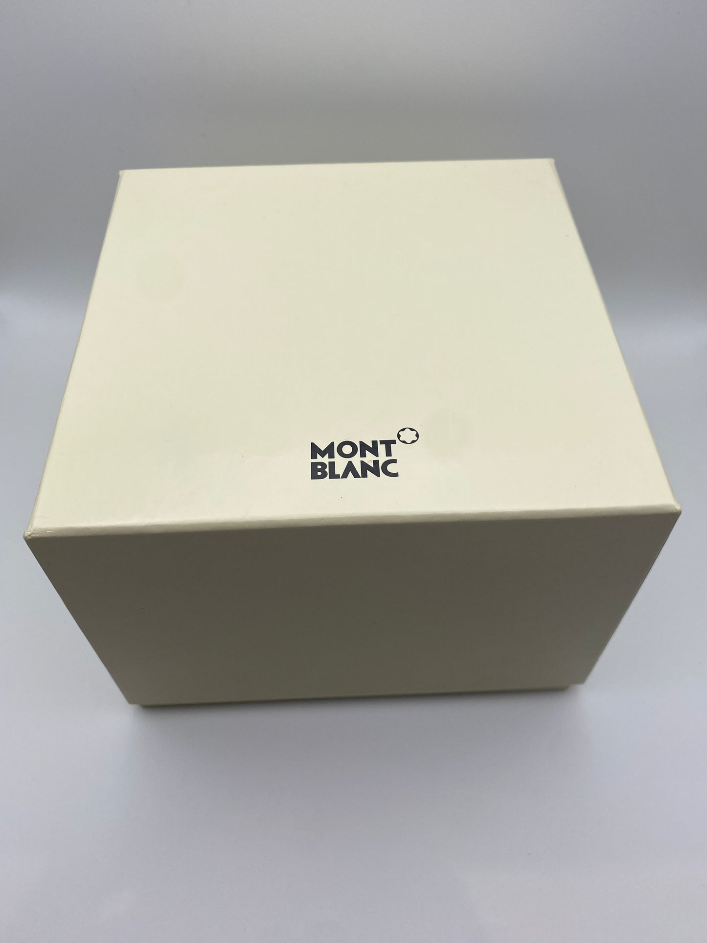 Montblanc 1858 Automatic Chronograph Bronze 42mm – Ref. 118223 – Full Set – Mint