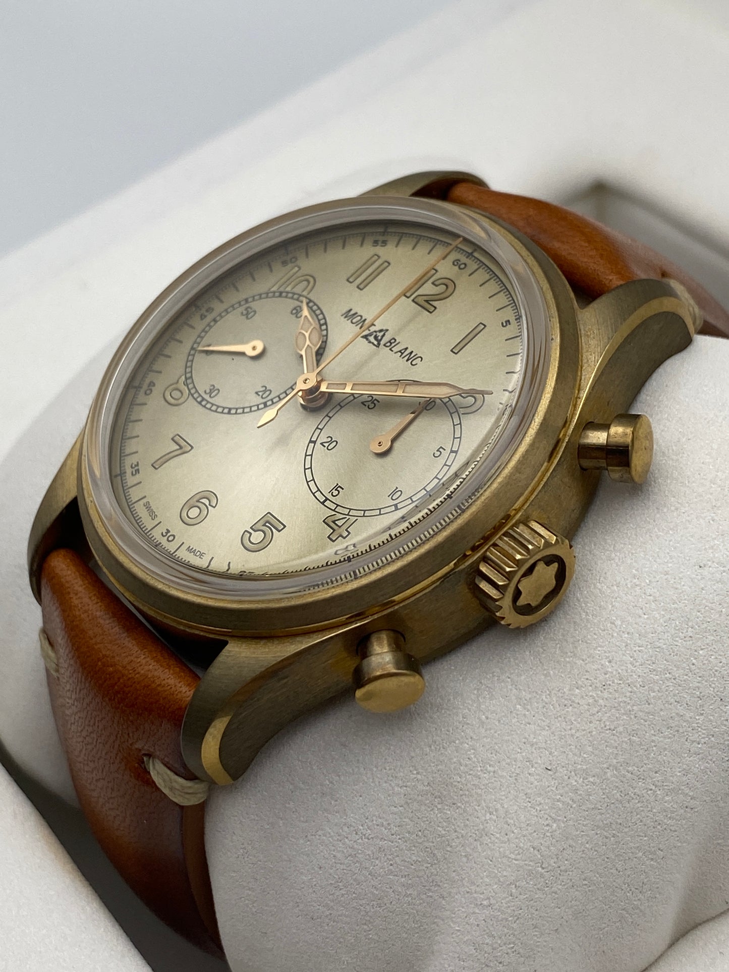 Montblanc 1858 Automatic Chronograph Bronze 42mm – Ref. 118223 – Full Set – Mint