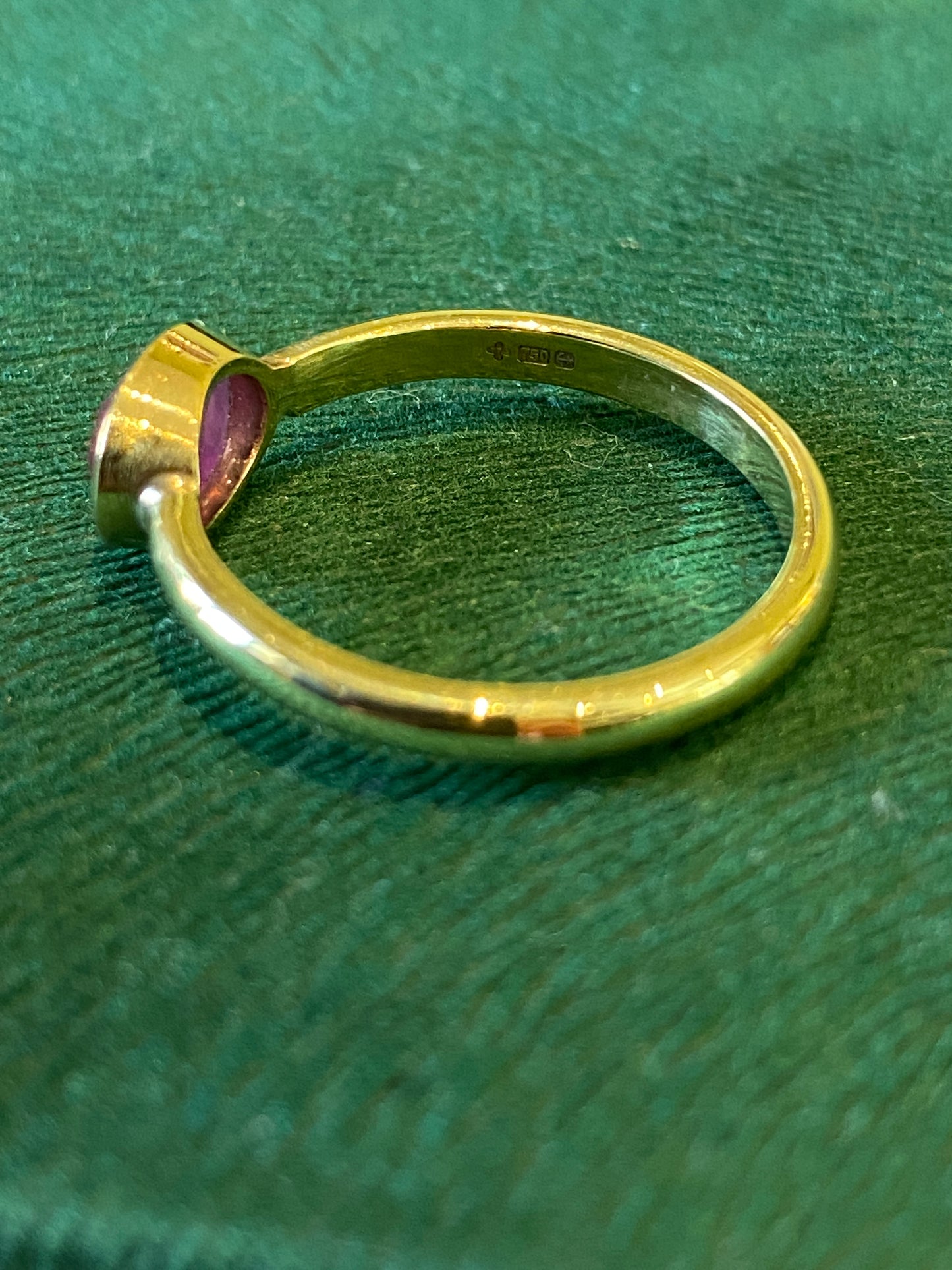 18ct Yellow Gold Ruby Solitaire Ring | 1.45ct Unheated Mozambique Ruby | Natural Gemstone Ring