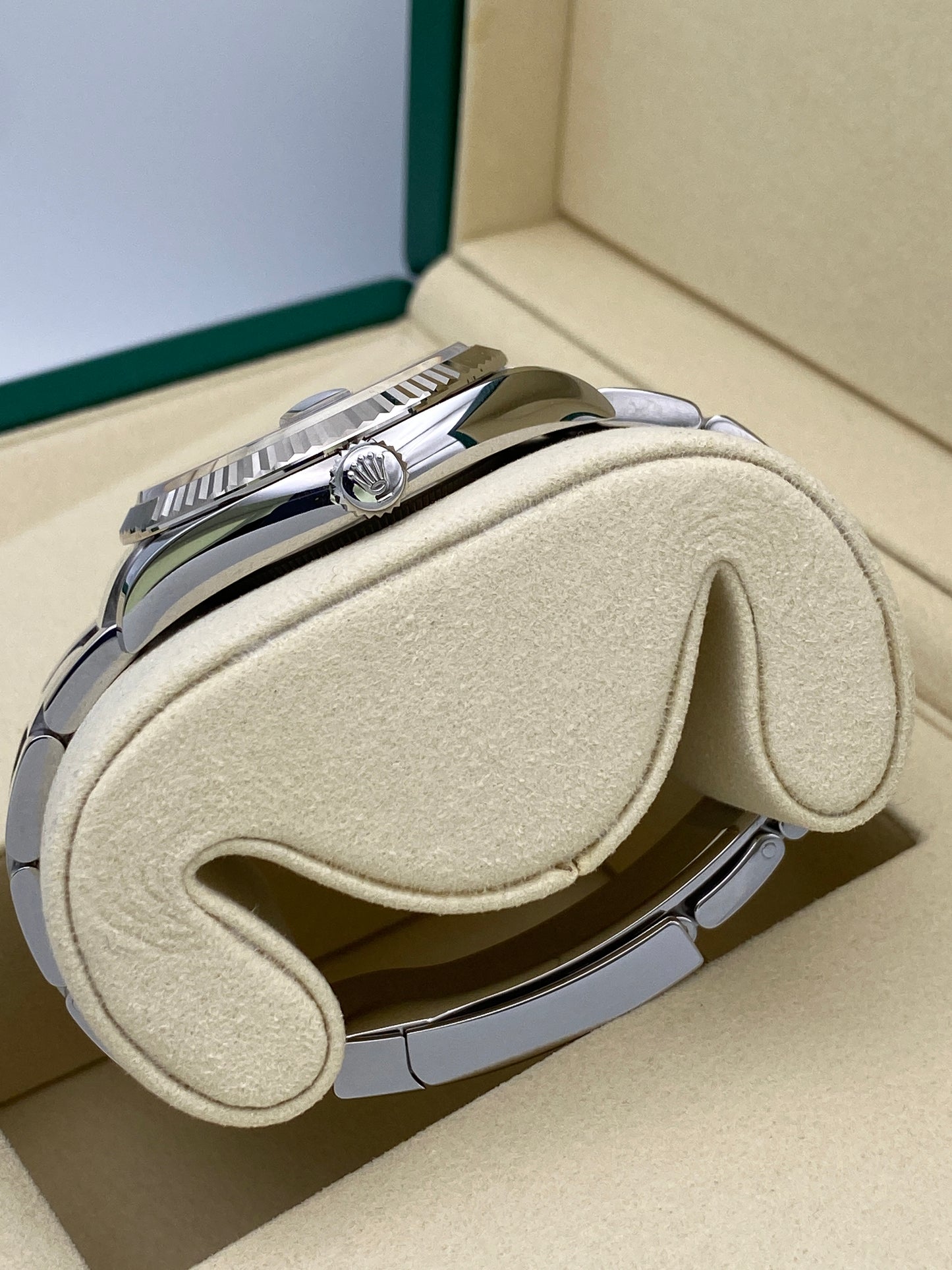 Rolex Datejust 36 – Blue Baton Dial – 126234 – 2025 – Full Set – Unworn